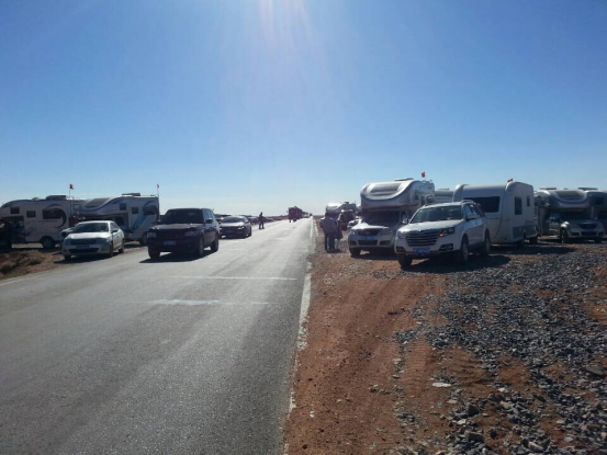 阿拉善英雄會即將開始 阿拉善英雄會即將開始