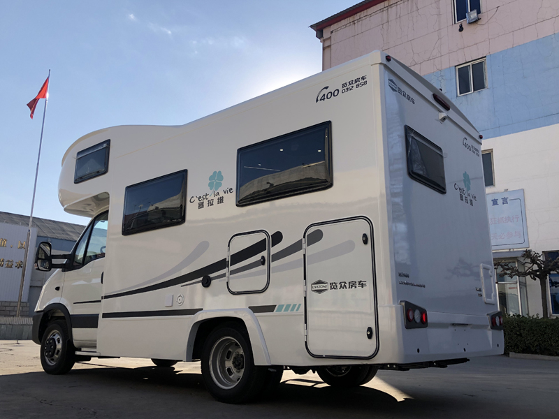 舒適、空間、安全，樣樣具備的房車