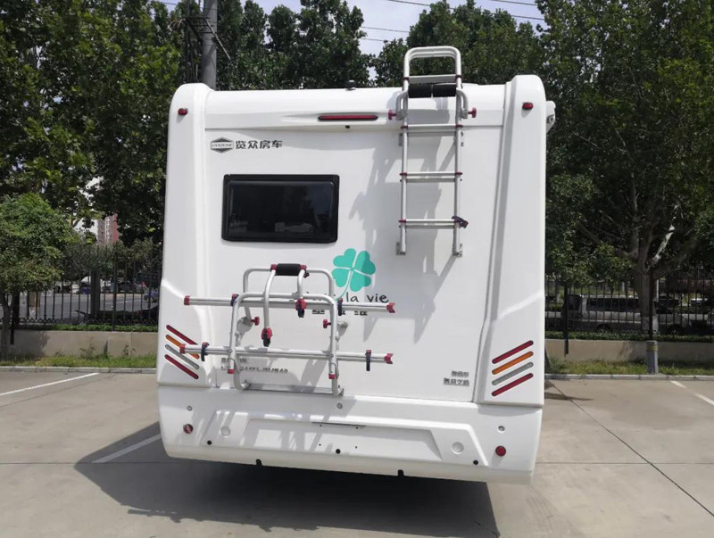 過幾天沈陽特熱鬧，這么多房車