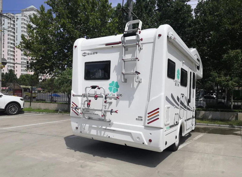 過幾天沈陽特熱鬧，這么多房車