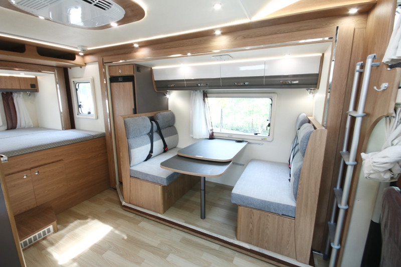 要大空間也更舒適，這樣的房車(chē)很棒