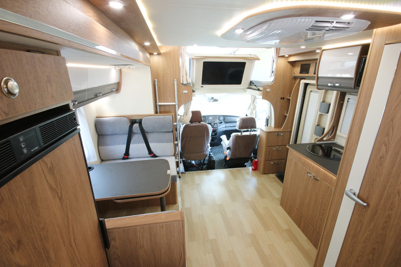 要大空間也更舒適，這樣的房車(chē)很棒