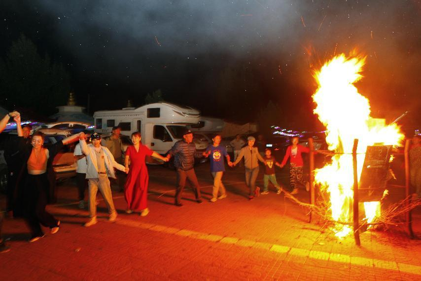 對酒當歌，人生幾何，要盡興就現(xiàn)在！